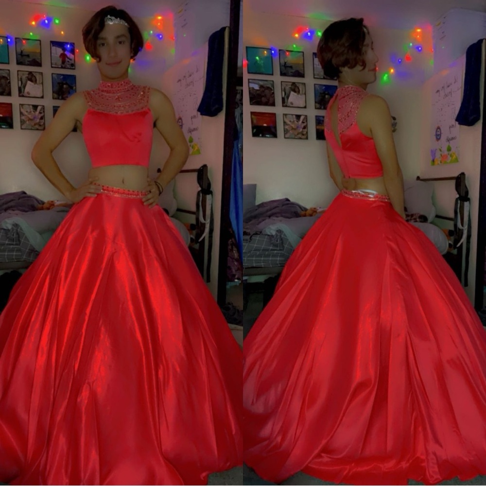 Elegant Peach Evening Gown - Picture 1 of 2
